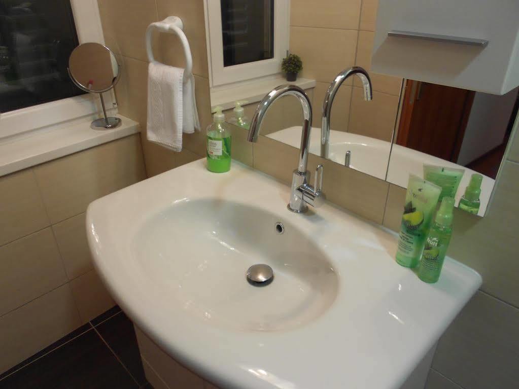 Studio Apartment Mila Split Ngoại thất bức ảnh